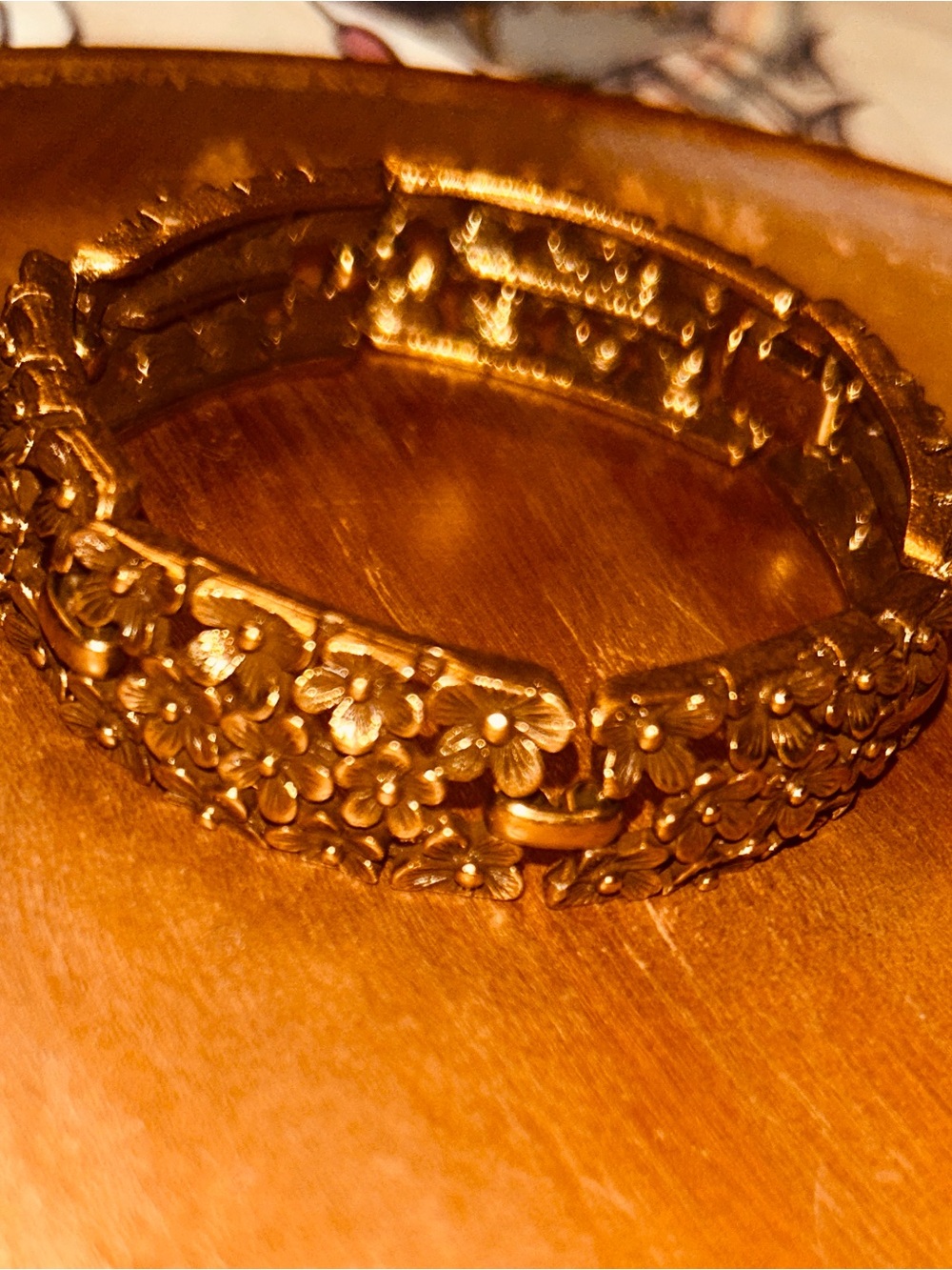 Vintage Coro Gold “Forget Me Not”Floral Link Bracelet.